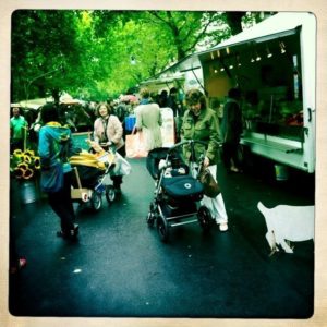 Schönes Wochenende vom berühmten Wochenmarkt