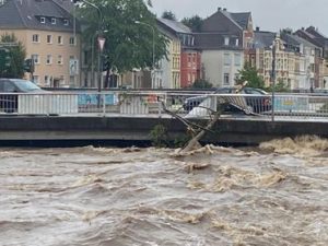 Verzweifelt nach der Flut: Wie sollen wir wieder Mut fassen?