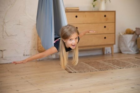 Therapieschaukel: Gewinnt ein Schaukeltuch für Kinder von Alles Knüt